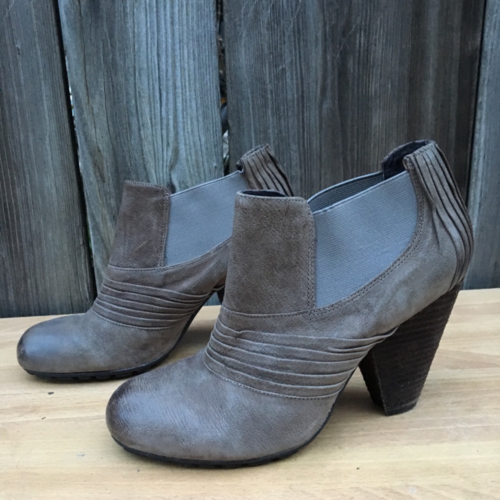 Vince Cumato Heeled Boots